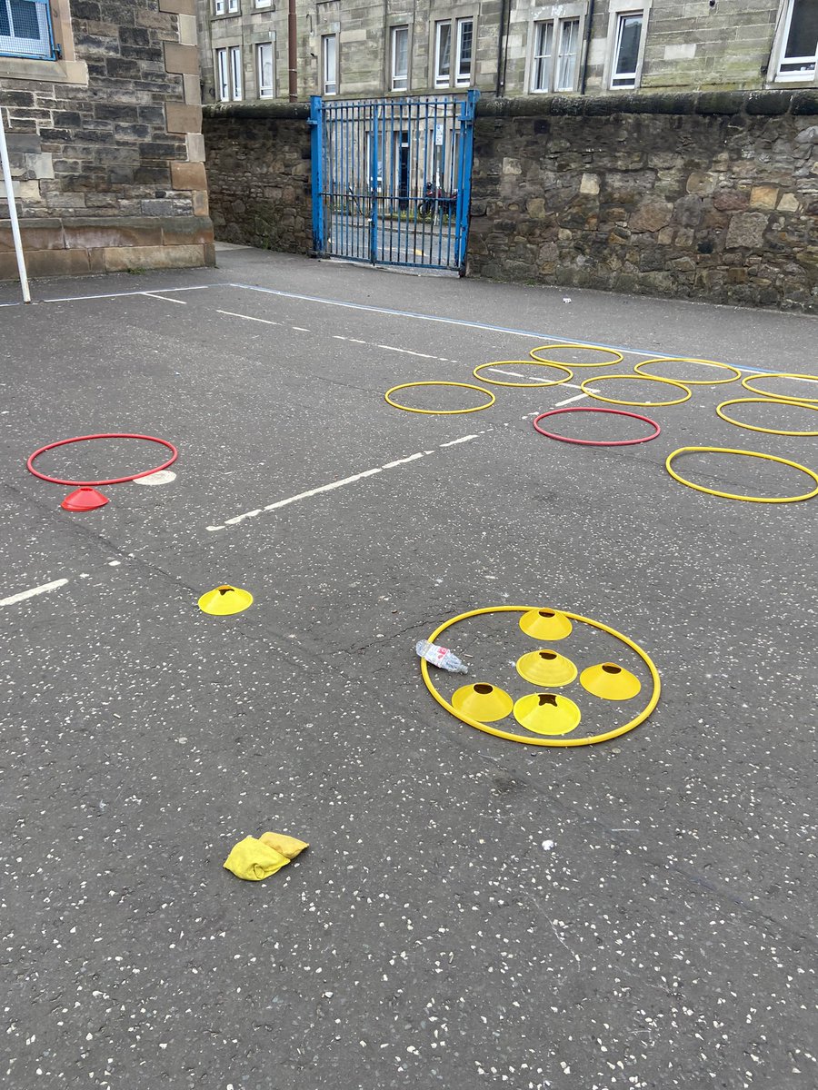 MrMorrisonPE's tweet photo. Some athletics fun today. Focusing on reaction time and agility while sprinting! 🏃‍♂️ https://t.co/oYiGEHPg9N