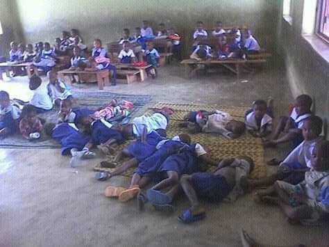 UFA Primary School in Igarra, Akoko-Edo LGA, Edo state.. This school is regarded as best amongst all the primary schools in Igarra. #ObasekiPDPEdoSeries 😭😭😭