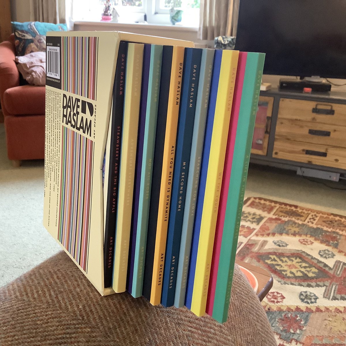 Postie just brought this lovely box set of the Art Decades books by @Mr_Dave_Haslam. Bring on the rainy long weekend.