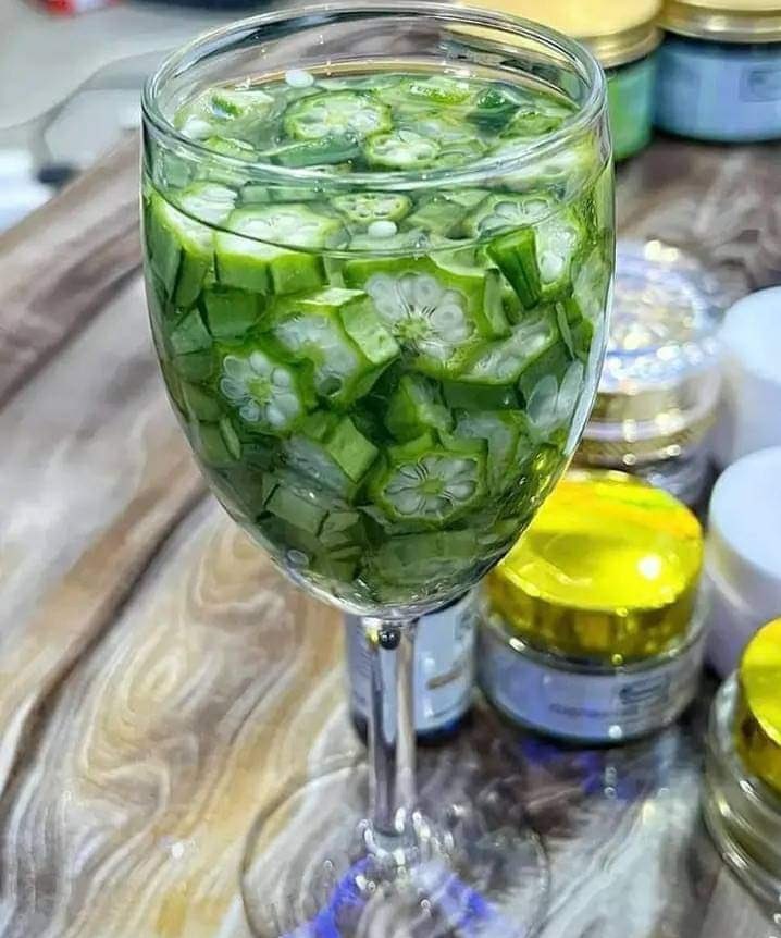 sserujjaandrew's tweet image. Women who take this have everything except that between Q an E 😂😂😂