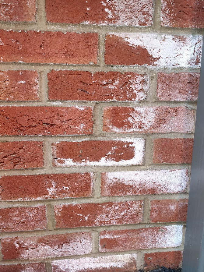 Good to have it confirmed after a hiccup that our efforts have resulted in @Merton_Council now advising developers on how to avoid the growing problem of efflorescence staining new brickwork whatdotheyknow.com/request/efflor…