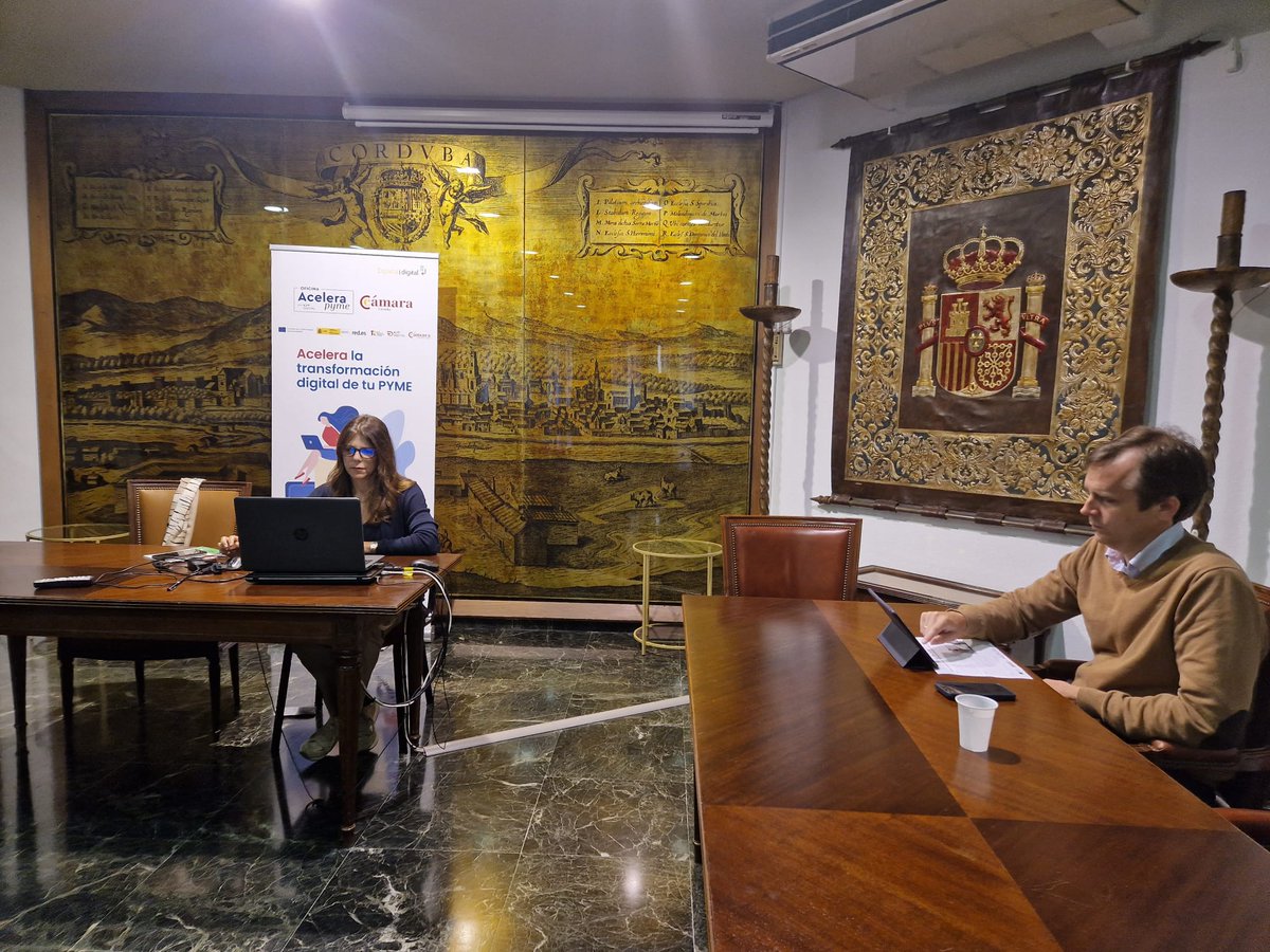 📤📥Enseñando cómo gestionar el correo electrónico para mejorar la #productividad en el #taller online de nuestra Oficina #Acelerapyme 
👉A través de Google Meet 
@redpuntoes @camarascomercio
@Acelerapyme
#NextGenerationEU #PlanDeRecuperación #PlandeDigitalizaciondePymes