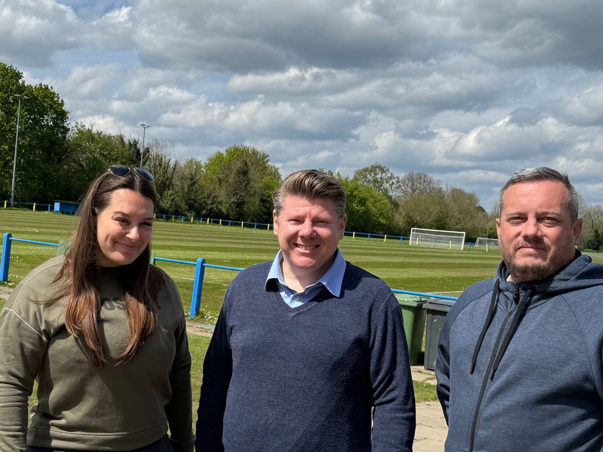 Pleased to meet with @SunSportsFC. The club is set in 22 acres of private land & is a great venue for various functions and private events. The Club is dedicated to grassroots football, with over 30 teams using it as their home ground for weekly training sessions and matches.