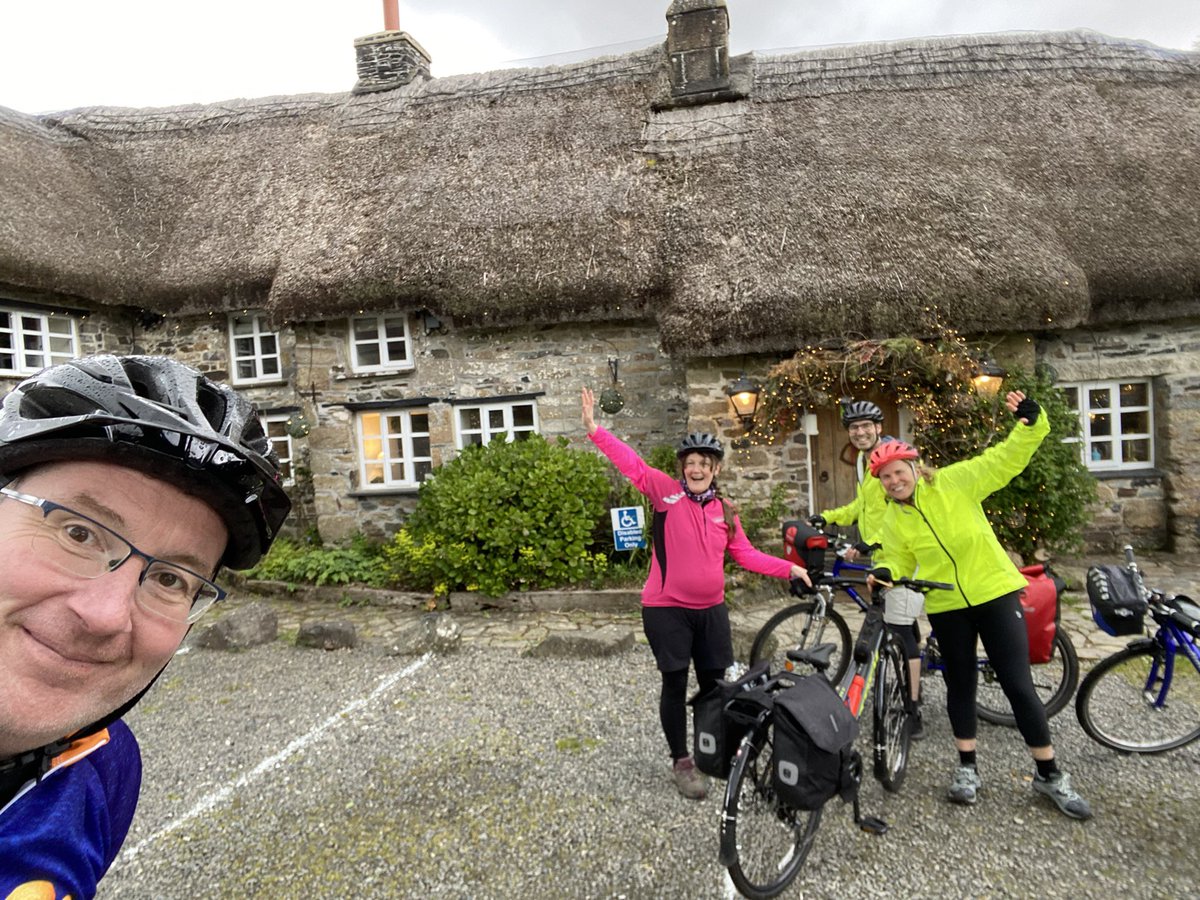 Rach & I have had a brilliant week cycling (and a day’s walking on Dartmoor) with Dan & QB in beautiful Devon. Last day cycling from the Bearslake Inn to Plymouth then Ivybridge before hot-footing it back up to Glasgow tomorrow 🚴🚴‍♀️🚴🚴‍♀️