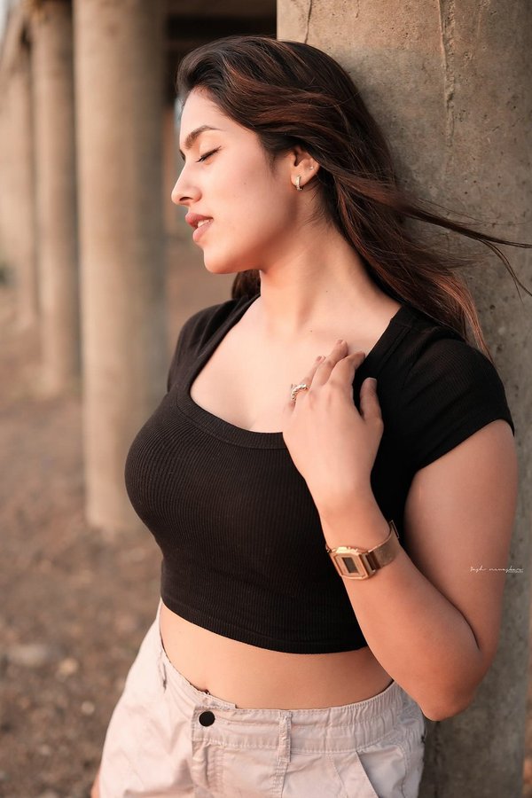 GMpCCJ-XYAAKjB_?format=jpg&name=900x900