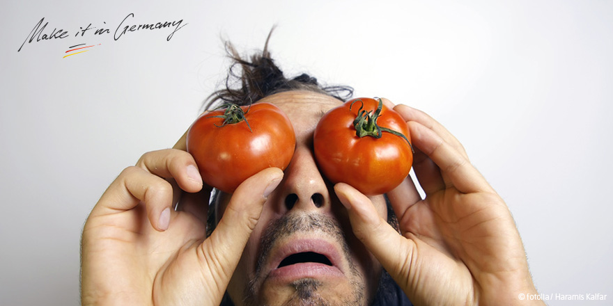 Hast du Tomaten auf den Augen? Literally, this means 'Do you have tomatoes on your eyes?': The #German idiom is used when one may have overlooked something quite evident 👉Do you know other German expressions? #WordOfTheDay #LanguageLearning #FunFactFriday