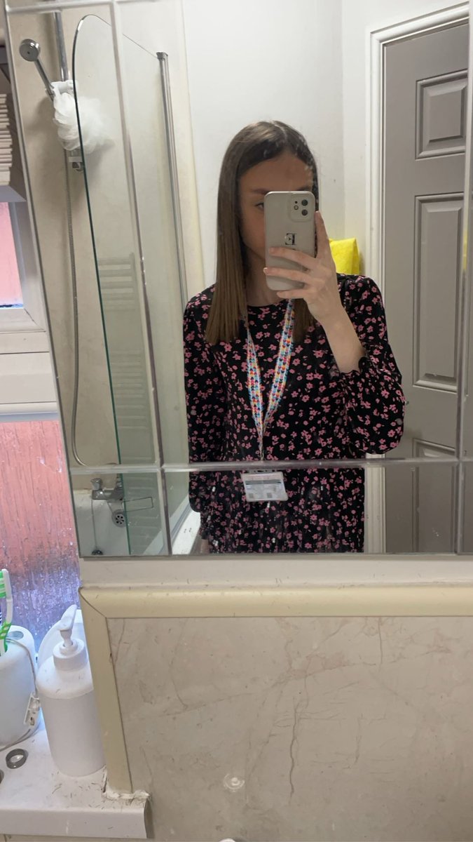 Miss Davies tweet media