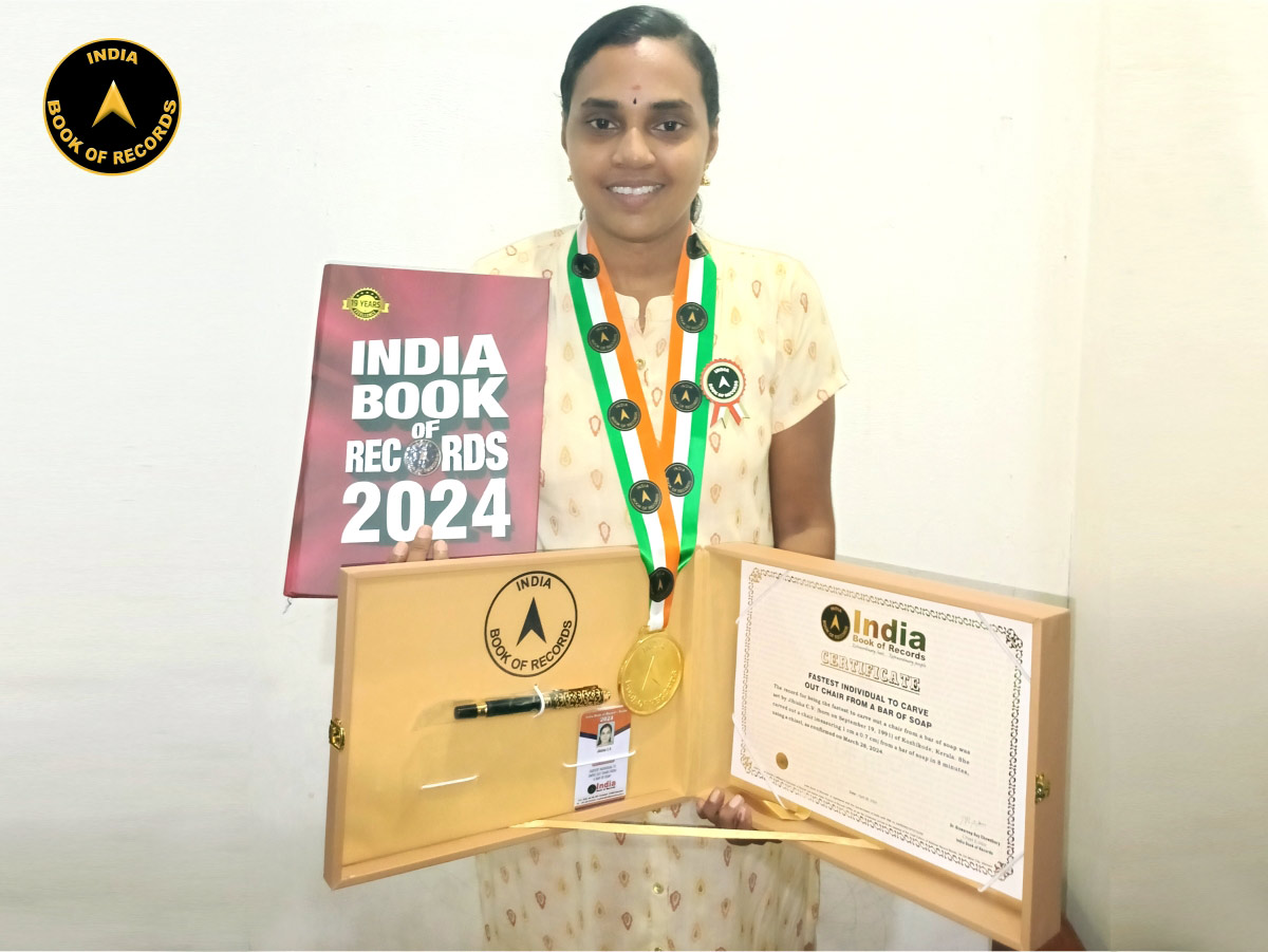 The record for being the fastest to carve out a chair from a bar of soap was set by Jibisha C.V. of Kozhikode, Kerala. She carved out a chair from a bar of soap in 8 minutes, using a chisel. #fastest #chair #carving #soapbar #kozhikode #IBR Read At: indiabookofrecords.in/fastest-indivi…