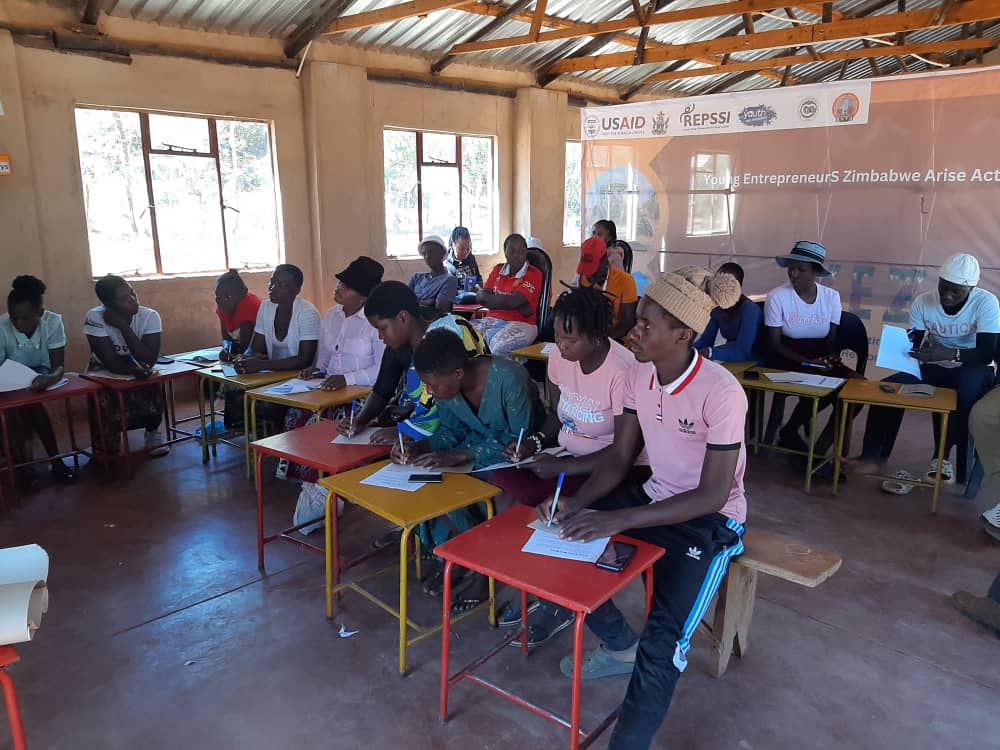 @UsaidZimbabwe funded #YEZA conducted Financial Literacy Trainings with support from @OldMutualZW 'On The Money' program. Entrepreneurs from Huntsman Resettlement, Queensmine, & Nkenyani shared how this training will empower them to overcome financial challenges #Innovation