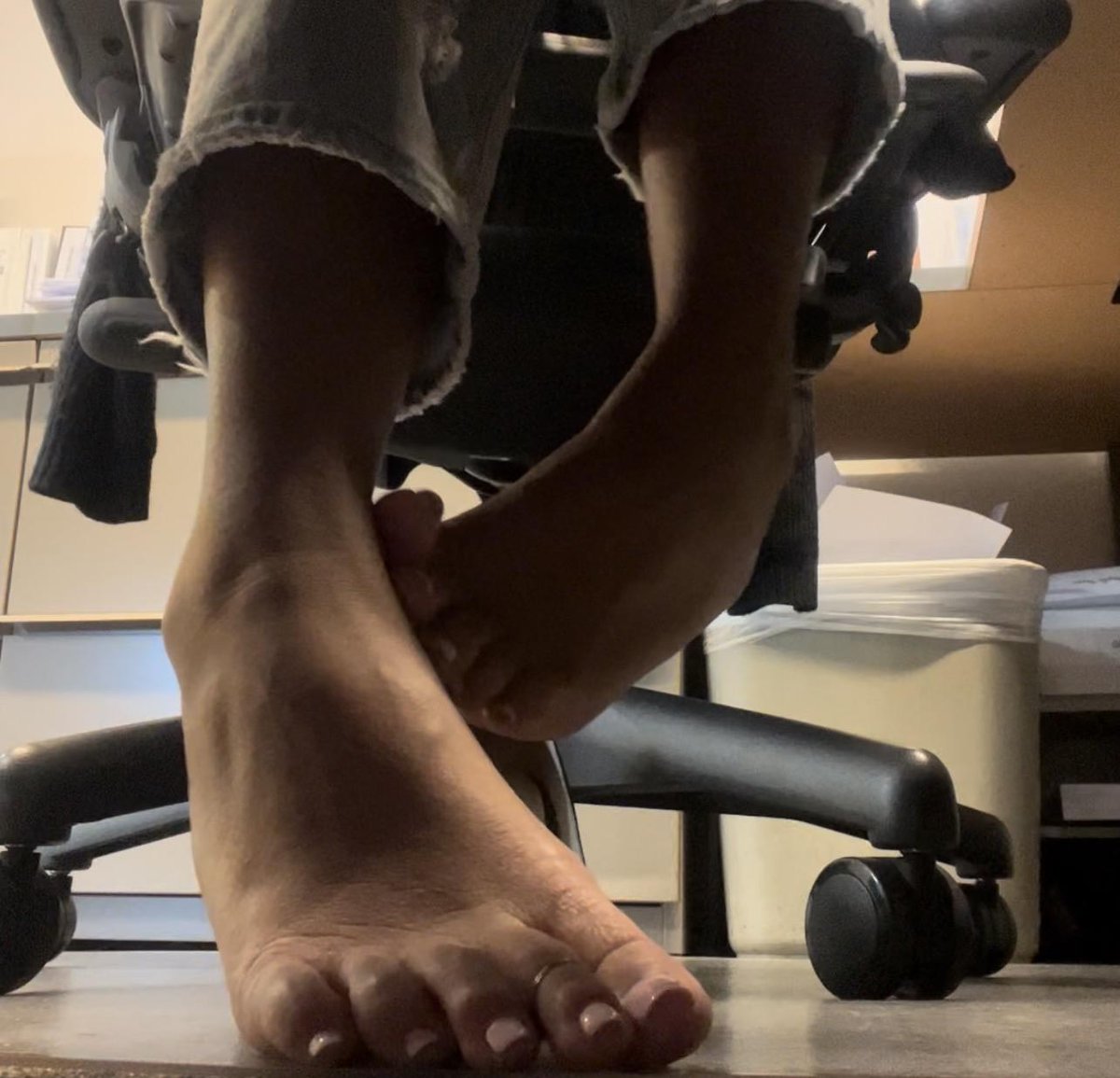 #cutefeet #feet #feetmodels #footmodeling #feetqueen #feet👣