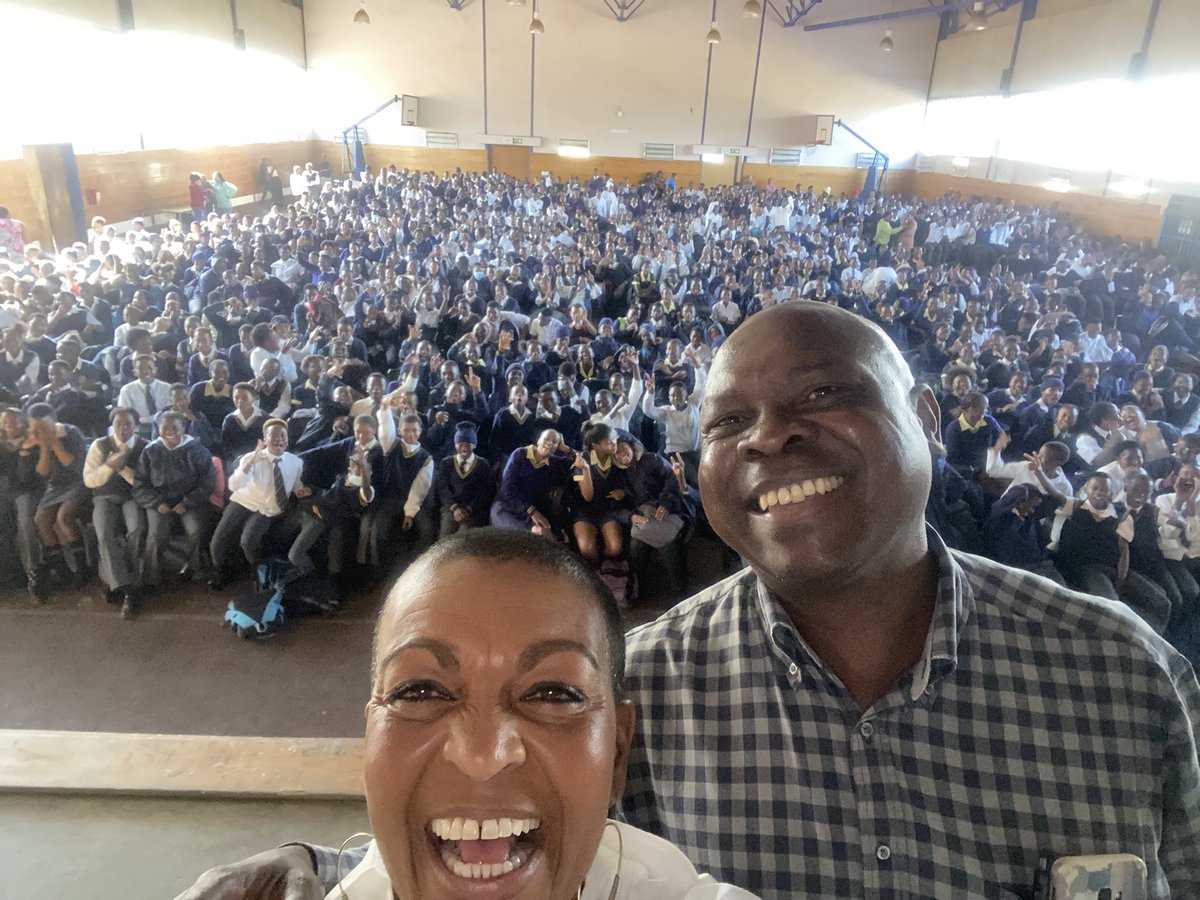 On tour for Season 3 of @bridgerton in Jo’burg. Visited😍students of #MorrisIsaacson High School, Soweto, home of 1976 Soweto Student Protest, demanding right to study in their home language. Huge🙏🏾to wonderful children,Principal Sithelo Hlabangwane & staff💖@shondaland #netflix