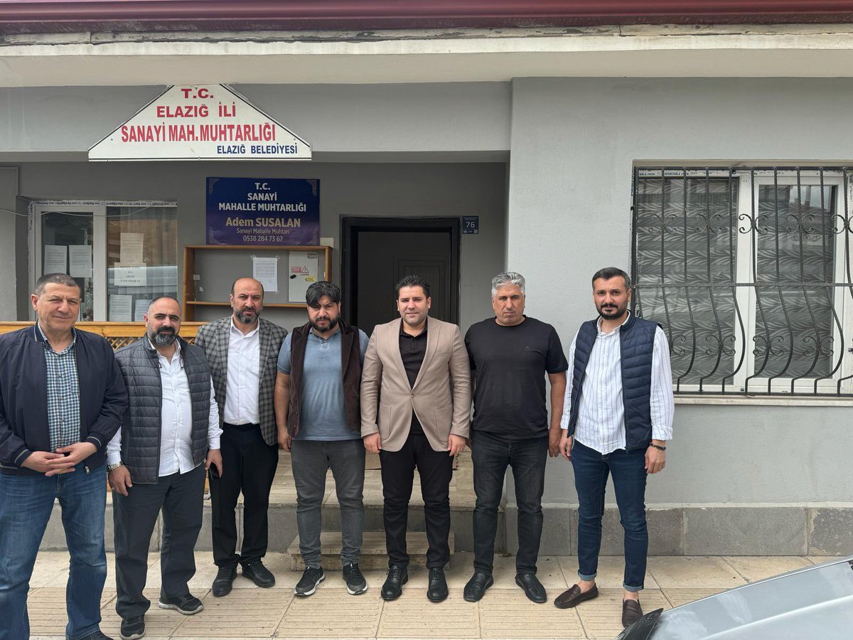 📍Sanayi Mahallemiz’deyiz 

Belediye Meclis Üyemiz Sn. Abdulsamet Yaman, Yönetim kurulu üyelerimiz ve Mahalle başkanımız Sn.Esad Sertkaya ile birlikte Sanayi Mahalle Muhtarımız Sn Adem Susalan’ı ziyaret ettik. 

Mahalle Muhtarımız Sn. Adem Susalan ile sohbet ettik, görevinde…