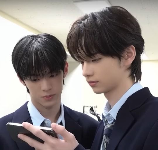 kkuromi_01's tweet photo. $h1nyü is a bttm idc https://t.co/BrZcOlK1dN