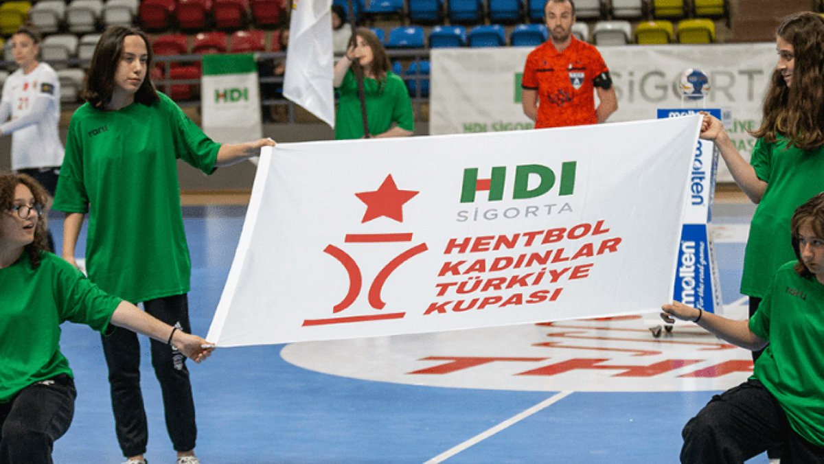 🤾‍♂️Hentbol HDI Sigorta Kadınlar Türkiye Kupası'nda yarı final maçları yarın, final karşılaşması ise 5 Mayıs Pazar günü oynanacak. 🕐13.00 | Armada Praxis Yalıkavak - İzmir BB 🕒15.00 | Konyaaltı BLD - Kastamonu BLD 📺Yarı final ve final karşılaşmaları @trtsporyildiz'da!