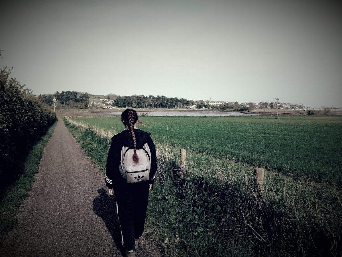 Derek Allan tweet media