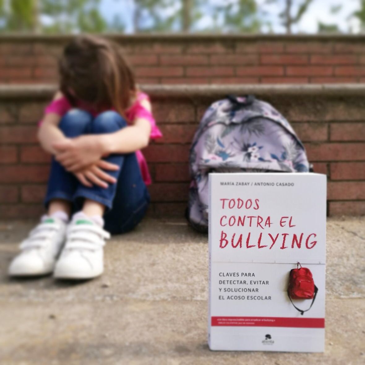 🫂 Acabar con el bullying es responsabilidad de todos.

@maria_zabay y @antoniocasadome nos explican las claves para prevenir, detectar y erradicar el acoso escolar, y cómo deben actuar los padres.

#DíaInternacionalContraElBullying🎒
#DiaInternacionalContraElAcosoEscolar