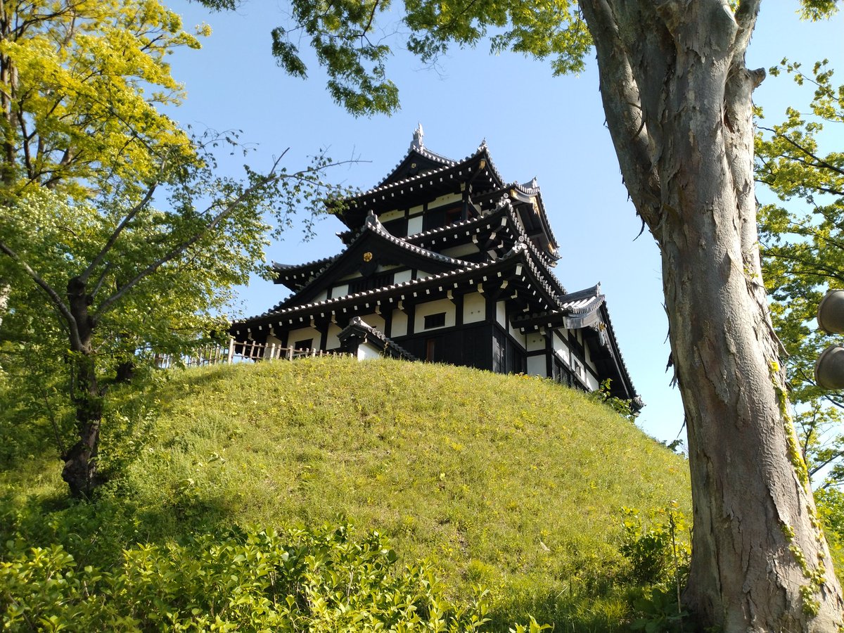 新潟県上越市高田城跡の三重櫓🏯