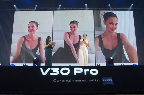 bigvisionprod's tweet photo. Event Production for vivo V30 Series Grand Launch
March 20, 2024 | The Manila Hotel

Truly an exceptional night!
#PortraitMasterwithZEISS
#vivoZeissV30Pro5G
#vivoV30Series5G
#AuraPortraitMasterGen3
#LoveandPassionSpotlighted
#AnneCurtis
#菲律宾

【联系我们】微信号∶ loongstudio_ https://t.co/GNo7NWd1pO
