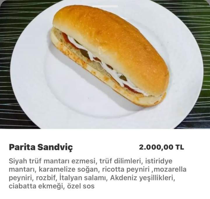 Yemek Sepeti’nde bir sandviç sabah saatlerinde 2.000 TL’ye satılırken, öğleden sonra indirime girip 1.500 TL’ye satılıyor.