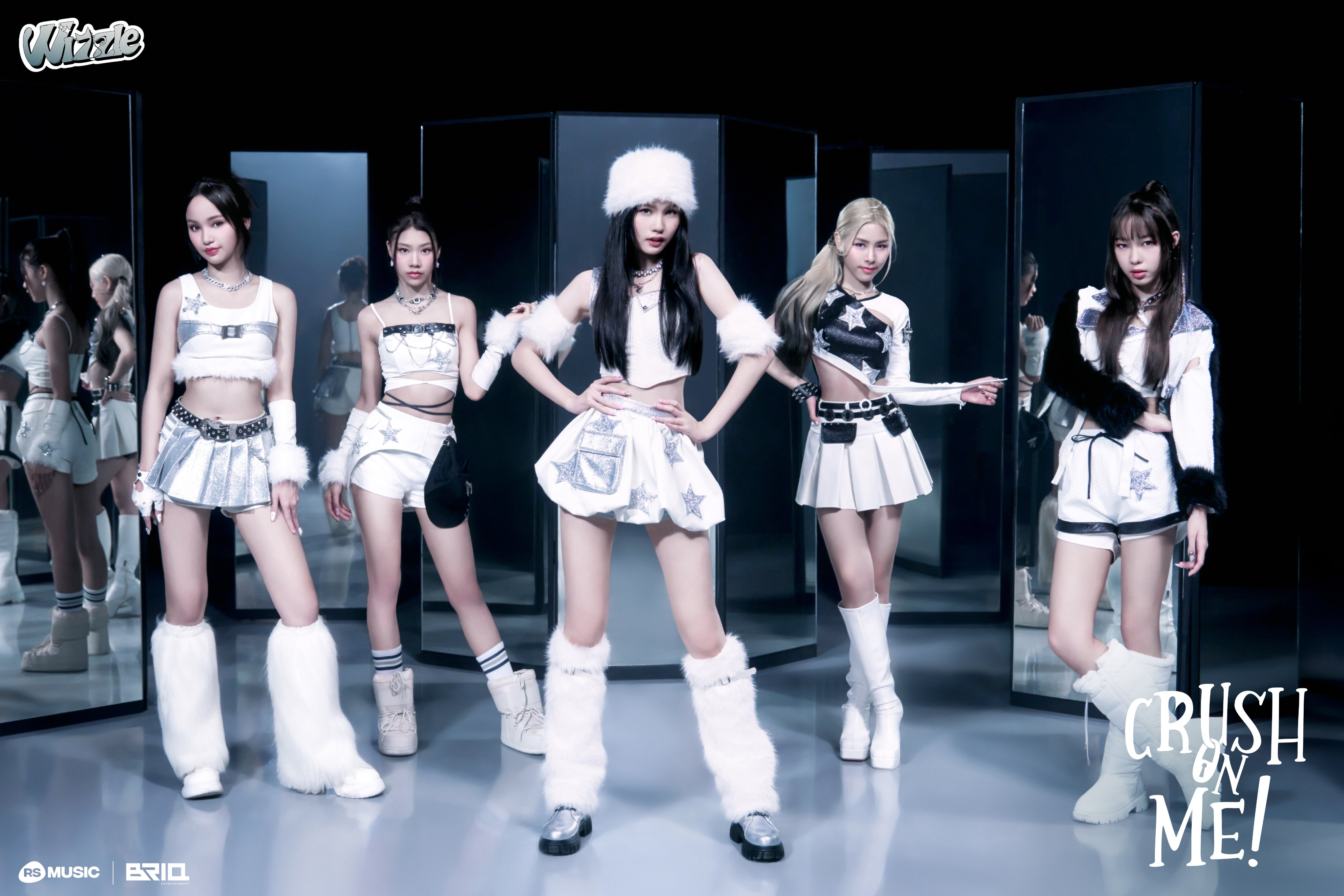 GMpHdUlbsAACgBB?format=jpg&name=4096x4096