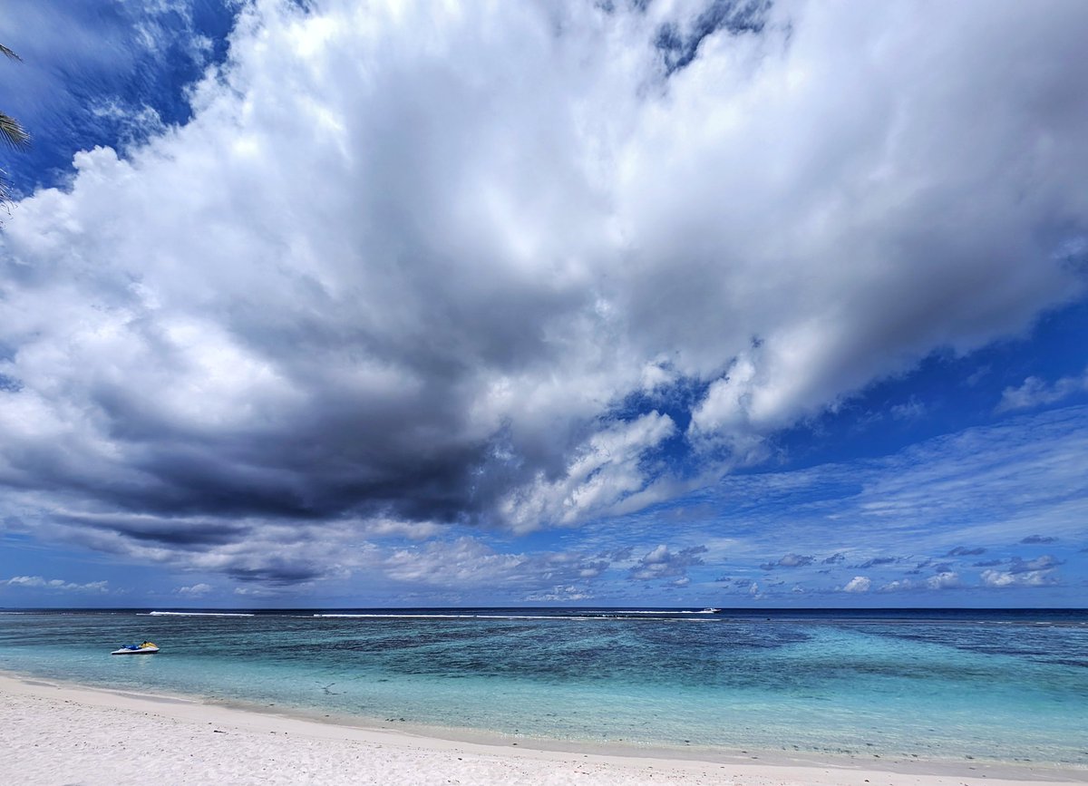Today - Storm Clouds @ Noon

#Maldives #visitMaldives #sunset #sunrise #goldenhour #island #photography #travel #Google #TeamPixel #Pixel8Pro