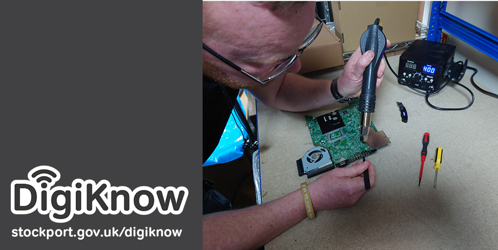 Please don’t throw away old devices. By recycling the important resources they contain, @CommunityComput have saved over 10 tonnes of #ewaste from landfill. Drop them off at Stockport libraries or call 0161 476 2777 to arrange a collection. orlo.uk/zmq7E #DigiKnow
