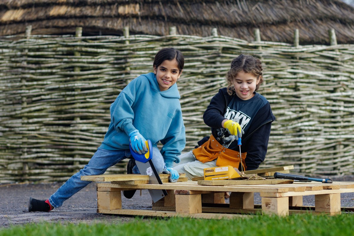 Excitement is building for Playhenge! 👷 🔨 Bring the family to Stonehenge in two weeks’ time and watch as they use real tools to construct an amazing adventure playground of their design.📆 17 May - 4 June (excluding Thursdays) Book your place ➡️ bit.ly/Playhenge