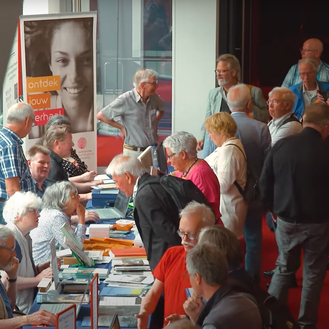 Samen met het CBG en Collectie Overijssel openen wij op 15 juni onze deuren voor een onvergetelijk evenement: het Famillement. Het grootste evenement op het gebied van familiegeschiedenis in Nederland. 
⁠
Aanmelden via l8r.it/TjM3