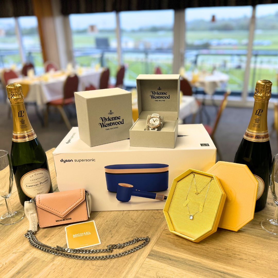 😎 We're delighted to announce the prizes for Ladies Day on Friday 14 June! These exciting prizes will be rewarded to the 'Best Dressed Lady', 'Best Dressed Man' and 'Best Hat', find out more 👇 bit.ly/3JJxSO6