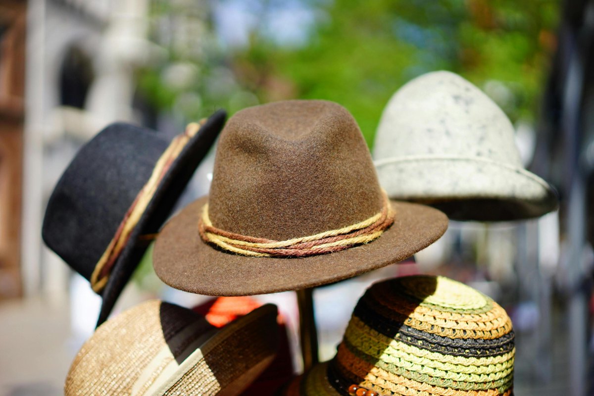 👒 Two weeks today will be #HatsforHeadway day!! Would you consider wearing a hat in aid of #Headway #Worcestershire!? 🎩🤠  #abicommunity #abi