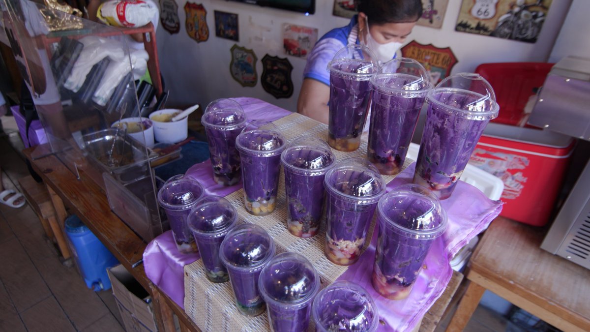 ISANG TEACHER, SUCCESS ANG BINGSU HALO-HALO BUSINESS!

Hindi raw ordinaryong halo-halo ang itinitinda ni Ma'am Aleja dahil ang halo-halo niya ay nilagyan daw ng special na yelo na ipinagmamalaki ng Korean bingsu?! 

Abangan 'yan ngayong Linggo sa #IJuander, 8 PM sa GTV!