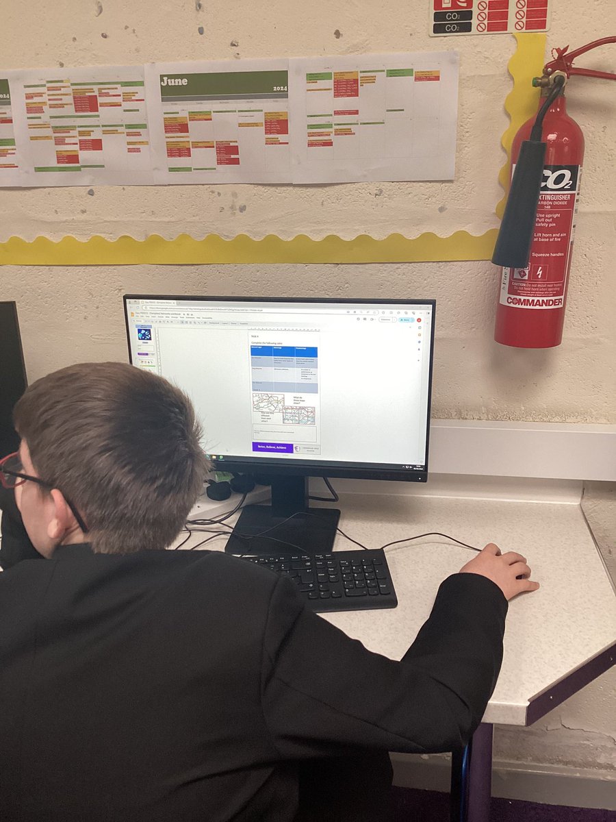 @CwmbranHigh year 9 students this morning working on their networks assignments #NotInMissOut #StriveBelieveAchieve