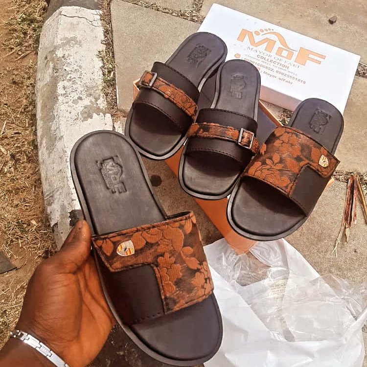 Mayor_OfFaki's tweet image. Please help retweet 🙏

Matching steps, matching hearts. 💞 Two hearts, one stylish soul. ❤️👟 Elevate your love story with, explore the journey of togetherness with @mayor_offaki exquisite footwear.

#couplegoals #hisandhers #loveineverystep #nationwide #friday #tgif