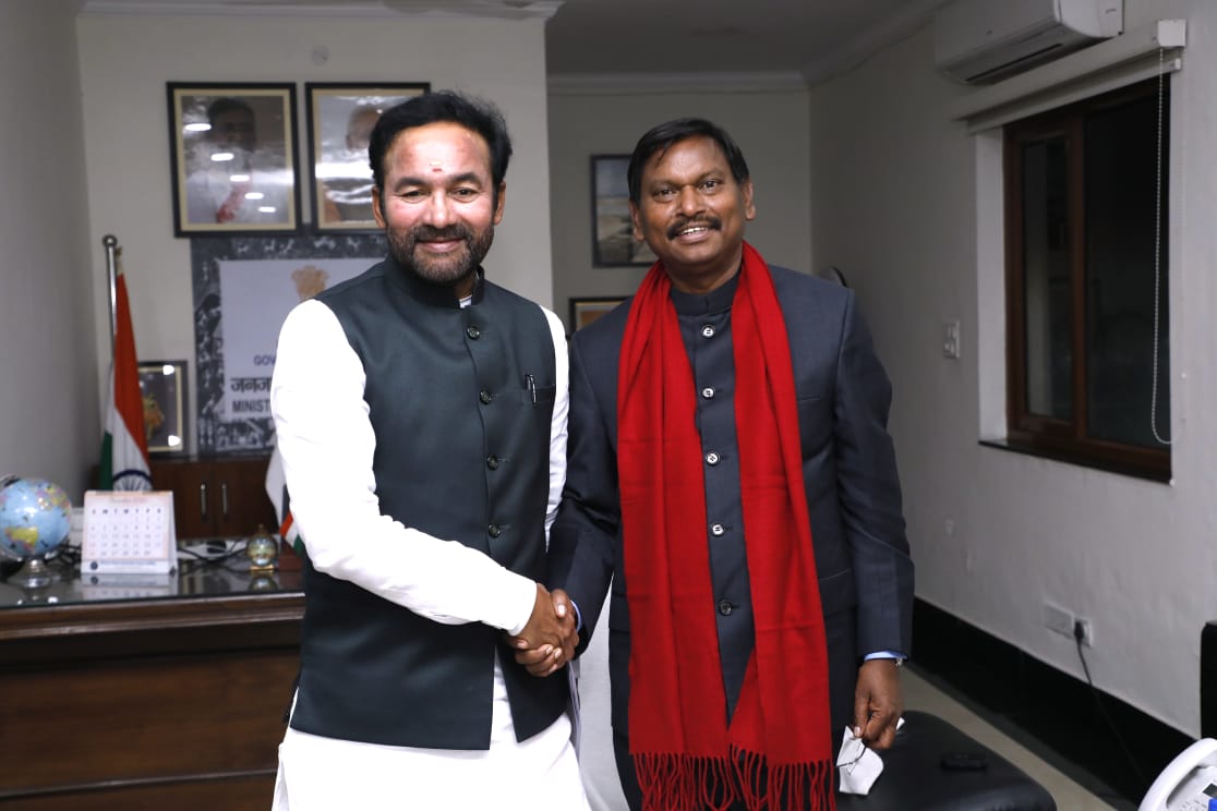 Birthday greetings to Shri Arjun Munda Ji, Union Minister of Tribal Affairs. As a grassroot leader, he is tirelessly working to empowering our Adivasi brethren and sisters nationwide. May the almighty grant him a long and healthy life dedicated to serving the people of the