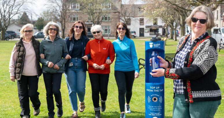Walk this Way to Ballater's new Top-Up Tap!

We've teamed up with Ballater Walking Festival to welcome the tap and encourage its use. It's our 116th Top-Up Tap and has already dispensed >1,000 bottles! 

Read: scottishwater.co.uk/About-Us/News-…

@Aberdeenshire 
@visitabdn 
@VisitBallater