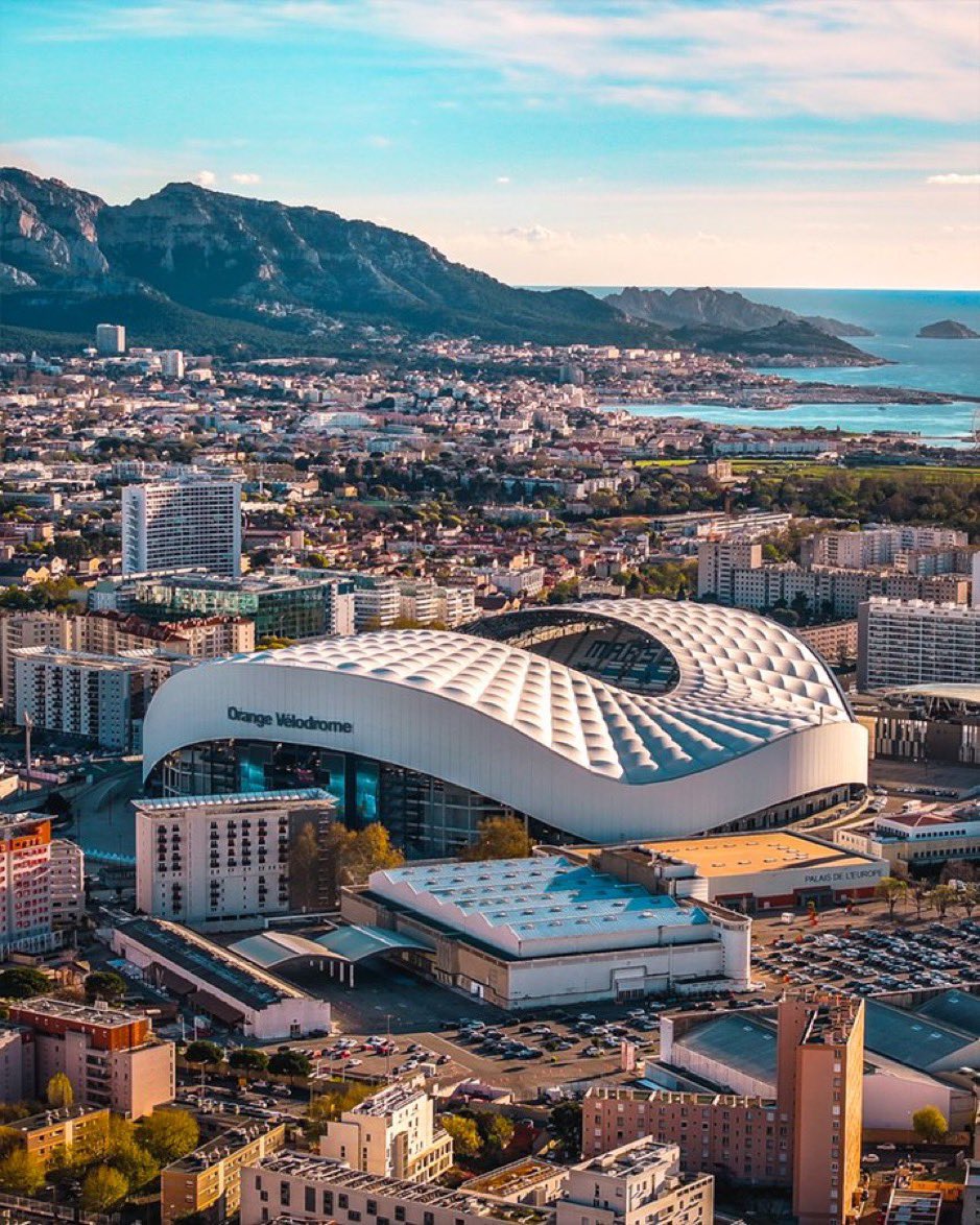 Le stade vélodrome est donc invaincu cette saison en Europe ! 🤩

#TeamOM | #OMATA