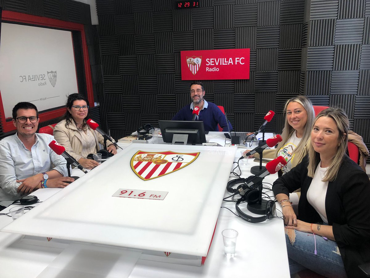 🧑🏽‍🎓El Colegio @RojasNepomuceno celebra la fiesta del deporte, este sábado. 🎊⚽️ 🎧Escucha el #Podcast y descubre todos los detalles ➡️ sevillafc.info/Nepomuceno #NuncaTeRindas #FundaciónSevillaFC