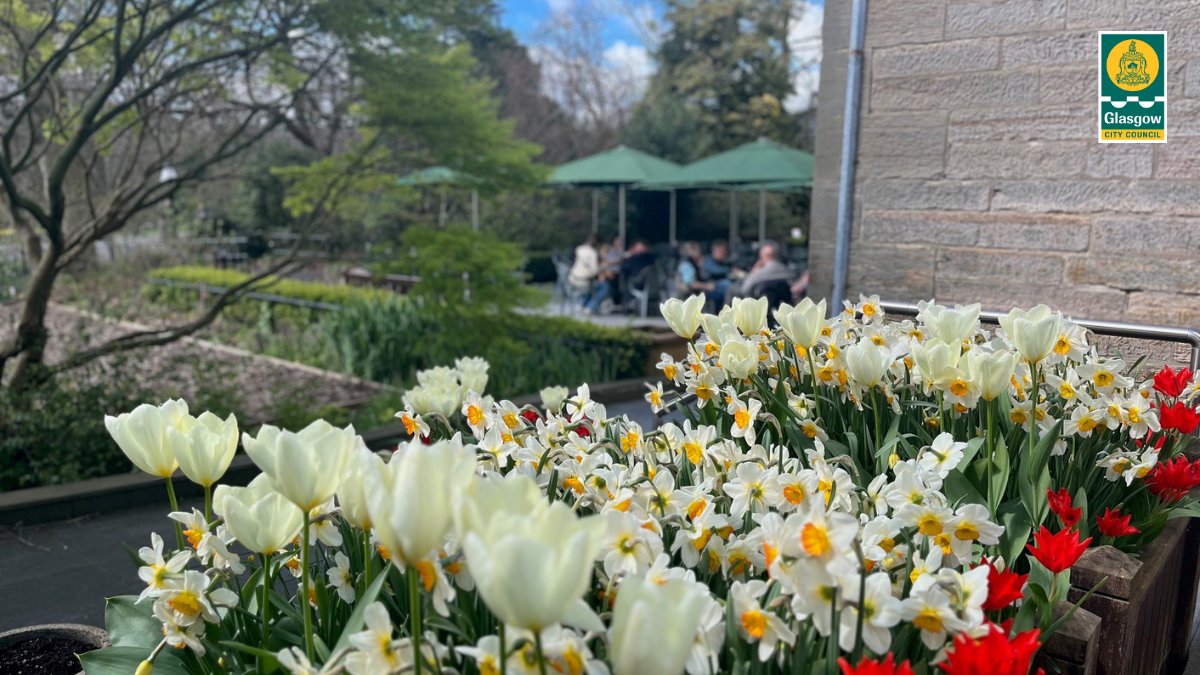 Are you heading to explore Glasgow's Botanic Gardens this Bank Holiday weekend? Stop in at the Botanics Tearooms, the Terrace the perfect spot for coffee on sunny days!