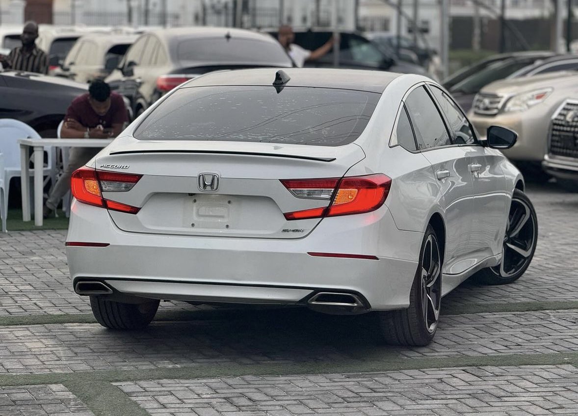 2020 Honda Accord Sports now available
-Accident free ✨
🏷️: N27 million ($20.5k)
Contact for details 📥