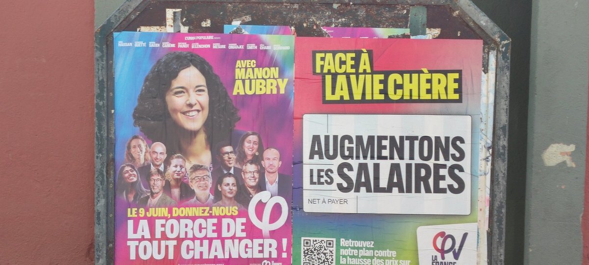 francisdaspe's tweet photo. Première étape à #Estagel de la caravane locale #FranceInsoumise de la vallée de l'#Agly. Le collage est parfait ! Bravo aux camarades qui tiennent les panneaux ! https://t.co/0WgCJGlXoE