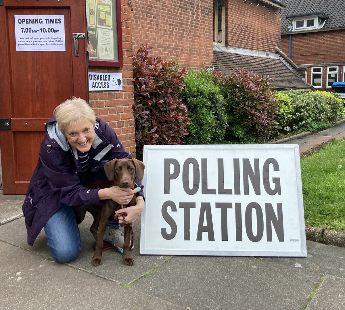 #dogsatpollingstations