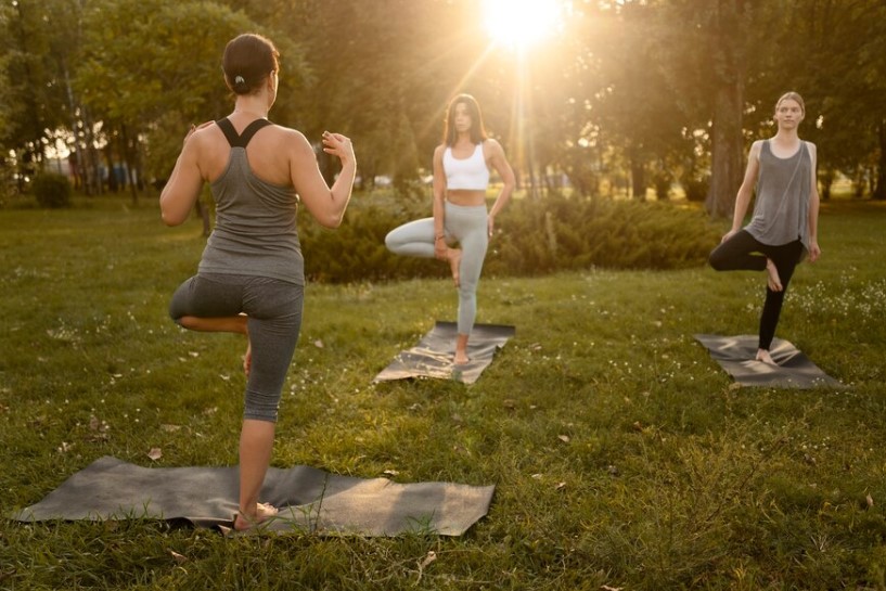 🧘‍♀️ Hosting a free community yoga class in Griffith Park. Join me to connect and rejuvenate. #CommunityYoga