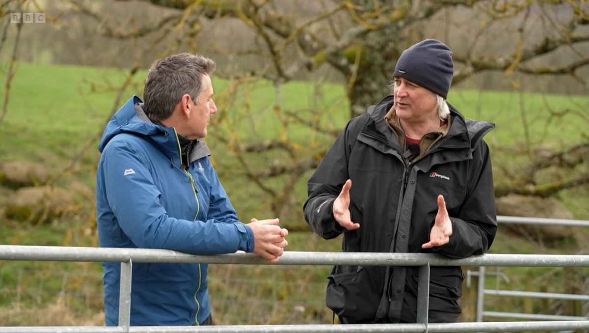 Steve Campbell from SASA talks to Dougie Vipond on BBC Landward this week about SASA's recent research into badgers, foxes and lamb predation: (bbc.co.uk/programmes/m00…)