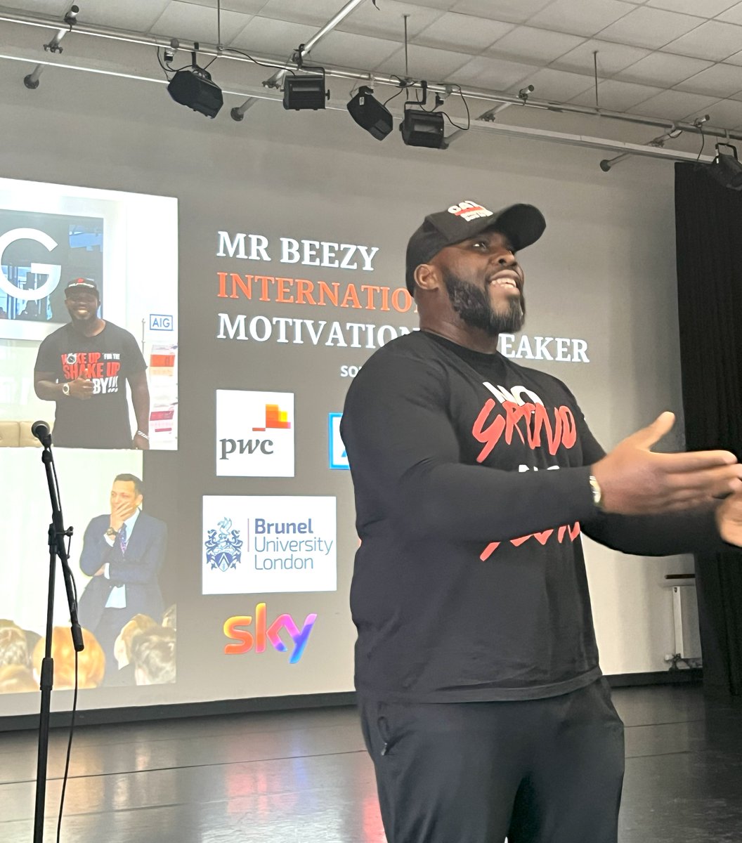 🌟Yesterday, we had the pleasure of hosting #nextsteps, an event organized by the #Elmbridge consortium, aimed at guiding Year 10s from local schools through the array of options available for education and employment after GCSEs. @thereal_mrbeezy #YourEsher