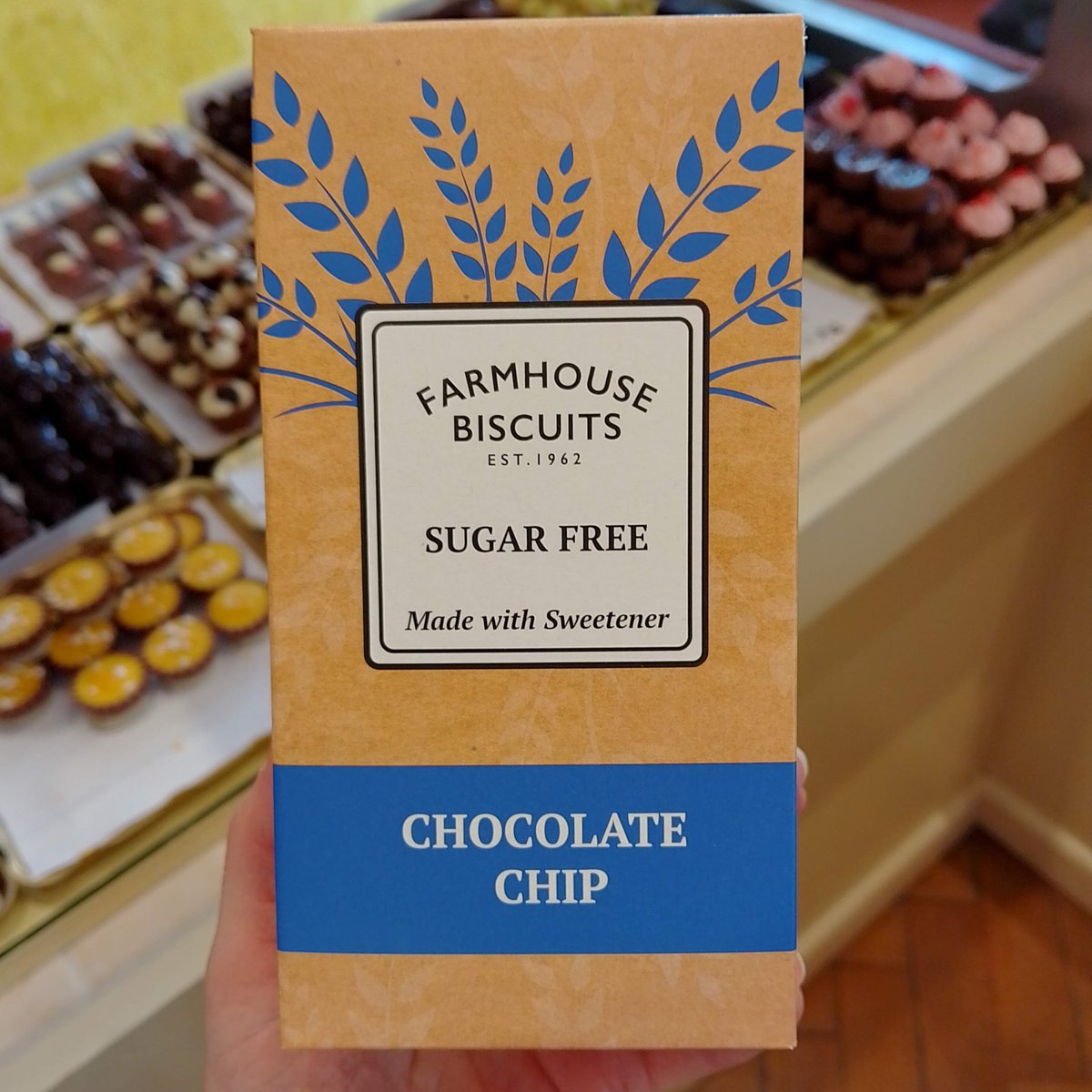 👍 The chocolate chip sugar free biscuits from  Farmhouse Biscuits have had a packaging refresh!

#sugarfree #noaddedsugar #sweetmomentsuk #seaford #eastsussex #chocolatechipbiscuits #sugarfreebiscuits #noaddedsugarbiscuits #newpackaging #farmhousebiscuits #farmhousebiscuitsltd