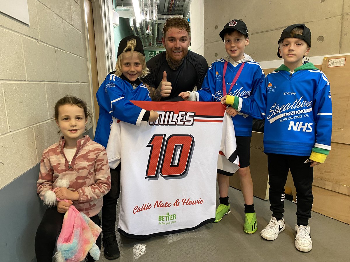 <a href="/DawnDanger/">Dawn danger 💙</a> Good luck <a href="/Bmilesy10/">Brandon Miles</a> we’ll keep an eye out for you. Great servant to the club but it’s good to try new things! 🤍❤️