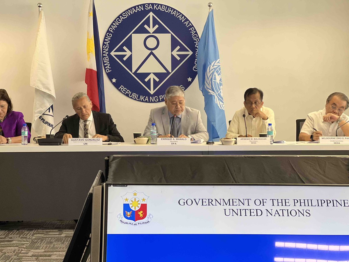 EnriqueAManalo's tweet image. 1/2 Delighted to co-chair with @NEDAhq @ambalisacan &amp;amp; @UNPHhilippines @ggonzzalezz the 1st Joint Steering Committee driving  reformed &amp;amp; responsive UN support for PH devt agenda thru the 🇵🇭🇺🇳 #SustainableDevelopment #CooperationFramework #UNSCDF2024-2028