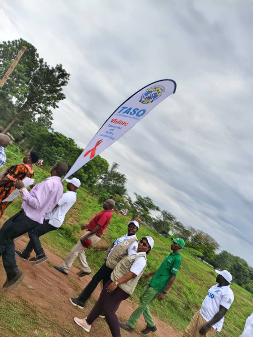 #HappeningNow #EndMalaria #WorldMalariaDay Event in Kibuku District Uganda. The KAL Network  of Kuboresha-Africa, IPs and TASO the PR2 joined the event. The theme is ' Accelerating the fight against malaria for a more equitable world.' @StopTB @WHOAFRO