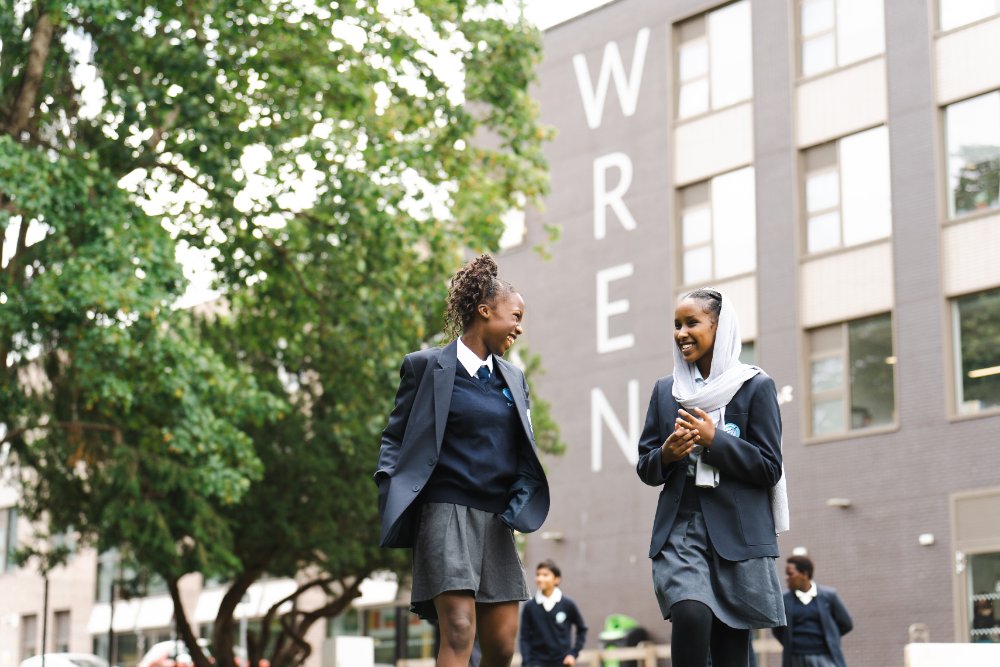 The Wren School in Reading is on the search for a Teacher of Spanish to join its friendly & vibrant team. Come and join our ambitious and inspirational school, sitting in the heart of its community. See mynewterm.com/jobs/142121/ED… @WrenSchool