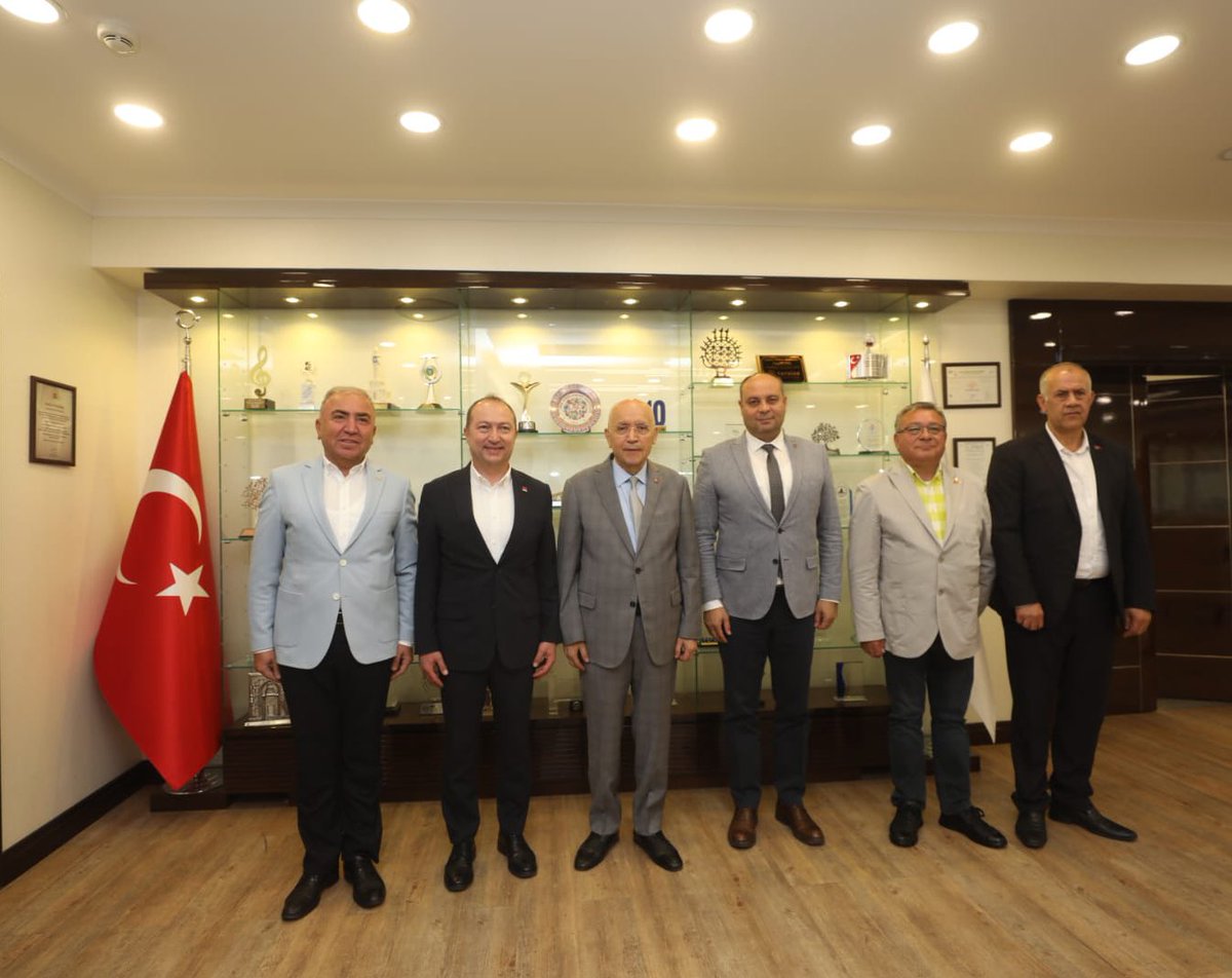 Cumhuriyet Halk Partisi Yüksek Disiplin Kurulu Sekreteri Sn. Deniz Çakır'a ziyareti için teşekkür ediyorum.
